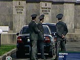Ющенко остудил Тимошенко: переход на контрактную армию будет постепенным Ющенко остудил Тимошенко: переход на контрактную армию будет постепенным