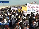 По данным местных властей, на улицах города Заху, который находится примерно в 475 километрах к северу от Багдада, собрались примерно 15 тысяч человек