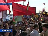 Около 15 тысяч курдов вышли на демонстрацию против вторжения Турции в северный Ирак Около 15 тысяч курдов вышли на демонстрацию против вторжения Турции в северный Ирак