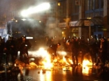 Полицейский, три журналиста и демонстрант пострадали в результате беспорядков в центре Будапешта