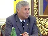 Первым выразил несогласие с коалиционными предложениями основного кандидата на пост главы правительства Юлии Тимошенко экс-премьер Юрий Ехануров, заявив, что коалиционное соглашение, парафированное 15 октября, "требует уточнений"