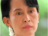 Аун Сан Су Чжи, которая возглавляет демократическую оппозицию Мьянмы, в четверг впервые за последние три года покинула свой дом в Рангуне