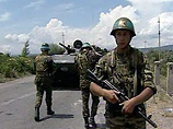 В ходе патрулирования миротворцы контролировали обстановку в районе и выполнение сторонами Московского соглашения 1994 года "О прекращении огня и разъединении сил"