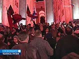 В Тбилиси началась акция протеста. СМИ: власти вводят войска