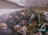 В утренний час пик в московском метро сломался поезд В утренний час пик в московском метро сломался поезд