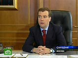 Вице-премьер Медведев обещает, что рост цен на нефть не приведет к "неожиданностям" в России Вице-премьер Медведев обещает, что рост цен на нефть не приведет к "неожиданностям" в России