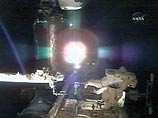 Астронавт NASA "зашил" в открытом космосе разорванную солнечную батарею МКС Астронавт NASA "зашил" в открытом космосе разорванную солнечную батарею МКС