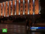 В Тбилиси оппозиция вновь призвала людей на митинг с требованием отставки президента В Тбилиси оппозиция вновь призвала людей на митинг с требованием отставки президента
