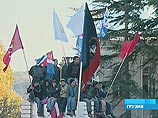 Митинг оппозиции в Тбилиси собрал в воскресенье 10 тысяч человек Митинг оппозиции в Тбилиси собрал в воскресенье 10 тысяч человек