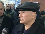 Кепки Лужкова упали в цене: головной убор мэра продан за 10 тысяч долларов Кепки Лужкова упали в цене: головной убор мэра продан за 10 тысяч долларов