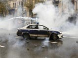 Дважды разогнав оппозиционеров в Тбилисии, Саакашвили ввел чрезвычайное положение по всей стране Дважды разогнав оппозиционеров в Тбилисии, Саакашвили ввел чрезвычайное положение по всей стране