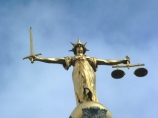 В Великобритании по закону о борьбе с терроризмом виновной впервые признали женщину