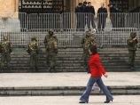 В Тбилиси полностью снято полицейское оцепление на главной улице - проспекте Руставели В Тбилиси полностью снято полицейское оцепление на главной улице - проспекте Руставели