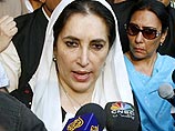 Экс-премьер Пакистана Беназир Бхутто призвала своих сторонников начать марш протеста с ней или без нее