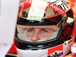 Михаэль Шумахер вновь сел за руль болида "Феррари" и показал лучшее время