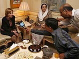 Посол США призвала Бхутто возобновить переговоры с Мушаррафом о разделе власти в Пакистане Посол США призвала Бхутто возобновить переговоры с Мушаррафом о разделе власти в Пакистане