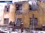 В Самаре сгорел двухэтажный барачный дом: один погибший, почти 100 человек без крова В Самаре сгорел двухэтажный барачный дом: один погибший, почти 100 человек без крова