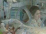 Роды  в оксфордской клинике Джона Рэдклиффа у  29-летней  учительницы  музыки   приняли  при  помощи  кесарева  сечения  на  14 недель раньше положенного  срока