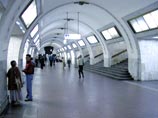 На станции "Третьяковская" мужчина погиб под поездом: движение по Калужско-Рижской линии было остановлено