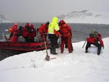 Лайнер Explorer затонул, повторив судьбу "Титаника" Лайнер Explorer затонул, повторив судьбу "Титаника"