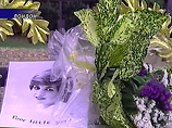 Судебно-медицинское обследование тела принцессы Дианы, погибшей 10 лет назад в автокатастрофе в Париже вместе с другом Доди аль-Файедом и водителем, не выявило никаких свидетельств ее беременности Судебно-медицинское обследование тела принцессы Дианы, погибшей 10 лет назад в автокатастрофе в Париже вместе с другом Доди аль-Файедом и водителем, не выявило никаких свидетельств ее беременности
