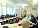 Президент Киргизии отправил в отставку и.о. премьера Атамбаева 