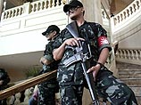 Вооруженные люди захватили фешенебельный отель в центре Манилы
