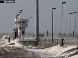 В ближайшие двое суток на западное побережье Ирландии с Атлантического океана ожидается обрушение волн высотой до 14 метров