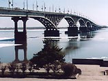 Несколько недель назад Сидоренко выступил с предложением объединить Саратов и Энгельс (город, отделенный от Саратова Волгой и трехкилометровым мостом) в новый город 