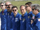 Экипаж космического корабля Atlantis прибыл на космодром на мысе Канаверал. Запуск к МКС запланирован на 6 декабря 