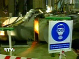 Согласно новому докладу Национальной разведки США, Иран остановил ядерную программу под давлением со стороны международного сообщества, но при этом продолжает заниматься обогащением урана