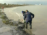 В Желтом море танкер столкнулся с краном - в море вылилось около 15 тысяч тонн нефти В Желтом море танкер столкнулся с краном - в море вылилось около 15 тысяч тонн нефти