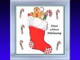 Перед 6 декабря дети выставляют за дверь обувь или красно-белые мешочки в виде носка или сапога, чтобы святой Николай положил туда сладости и игрушки
