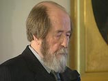 Русский писатель Александр Солженицын считает, что Россия во многом восстановила свое влияние на международной арене, однако ее внутренняя духовно-нравственная атмосфера далека от идеала Русский писатель Александр Солженицын считает, что Россия во многом восстановила свое влияние на международной арене, однако ее внутренняя духовно-нравственная атмосфера далека от идеала