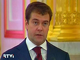Дмитрий Медведев, которого с 2005 года раскручивали как преемника, при этом редко дает обещания на камеру и под запись. В основном говорит о том, что надо больше работать в контакте с реальностью