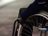 Сотрудники аппарата Государственной Думы во вторник занимались вопросом создания необходимых условий для работы двух избранных депутатами инвалидов-колясочников