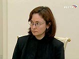 Благодаря усилиям политтехнологов рейтинг Дмитрия Медведева стремительно растет Благодаря усилиям политтехнологов рейтинг Дмитрия Медведева стремительно растет