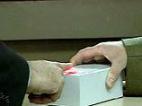 Причина подорожания - в инфляции, необходимости компенсировать увеличившиеся расходы при рассмотрении визовых заявок службами безопасности, а также от сбора дополнительной биометрической информации Причина подорожания - в инфляции, необходимости компенсировать увеличившиеся расходы при рассмотрении визовых заявок службами безопасности, а также от сбора дополнительной биометрической информации