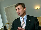 "У Сербии должна быть конкретная перспектива членства в ЕС", - заявил в этой связи в Брюсселе премьер Эстонии Андрус Ансип "У Сербии должна быть конкретная перспектива членства в ЕС", - заявил в этой связи в Брюсселе премьер Эстонии Андрус Ансип