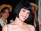 22-летняя актриса Джемма Артертон, звезда фильма "Школа Св.Триниана" сыграет вместе с Дэниэлом Крейгом в следующей серии киноэпопеи про агента 007