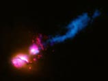 Астрономы зафиксировали акт "космического насилия": поток частиц из одной галактики поражает другую