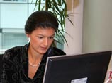 Скандал в Германии: женщина-политик съела омара и попыталась это скрыть Скандал в Германии: женщина-политик съела омара и попыталась это скрыть