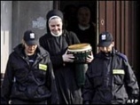 Сестры Вифании покинули монастырь в сопровождении полиции