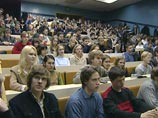 Студентам России повышают стипендию. Теперь это 1100 рублей Студентам России повышают стипендию. Теперь это 1100 рублей