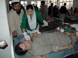 На северо-западе Пакистана в населенном пункте Чарсадда в 30 км от города Пешавара террорист-смертник взорвал себя в мечети