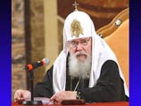 На епархиальном собрании московского духовенства Патриарх Алексий назвал главные события уходящего года и призвал супругов желать детей