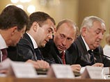 Основным минером оказался президент-стабилизатор, который, решившись на создание тандема Медведев - Путин, расшатывает "вертикаль"