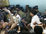 Коммандос на Шри-Ланке отбили у журналистов захваченного министра труда