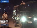 Четыре человека погибли в Лахоре. Шесть человек, включая одного полицейского - в Карачи - родном городе Бхутто, сообщает ИТАР-ТАСС со ссылкой на представителя МВД Джаведа Чиму