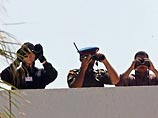 В Египте выстрелами в воздух отогнали фотографов от катера Саркози и Бруни В Египте выстрелами в воздух отогнали фотографов от катера Саркози и Бруни